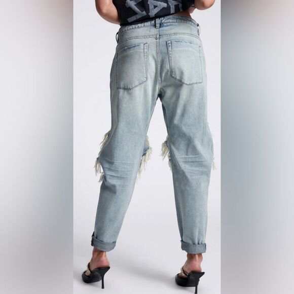 NWT One Teaspoon Women’s Trashed Saints  Boyfriend Jeans Distressing Size 22/00 - Picture 2 of 13